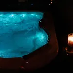 Apartment In Jacuzzi Et Sauna 3 *
